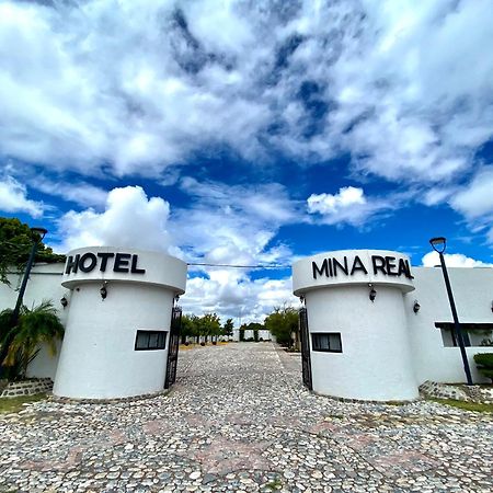 Hotel Mina Real Cedral エクステリア 写真