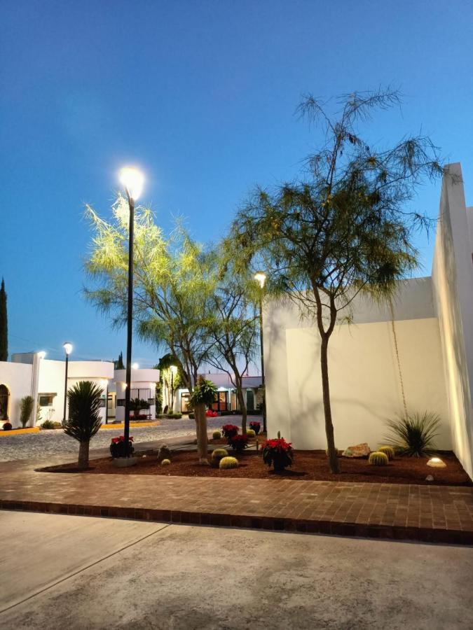 Hotel Mina Real Cedral エクステリア 写真