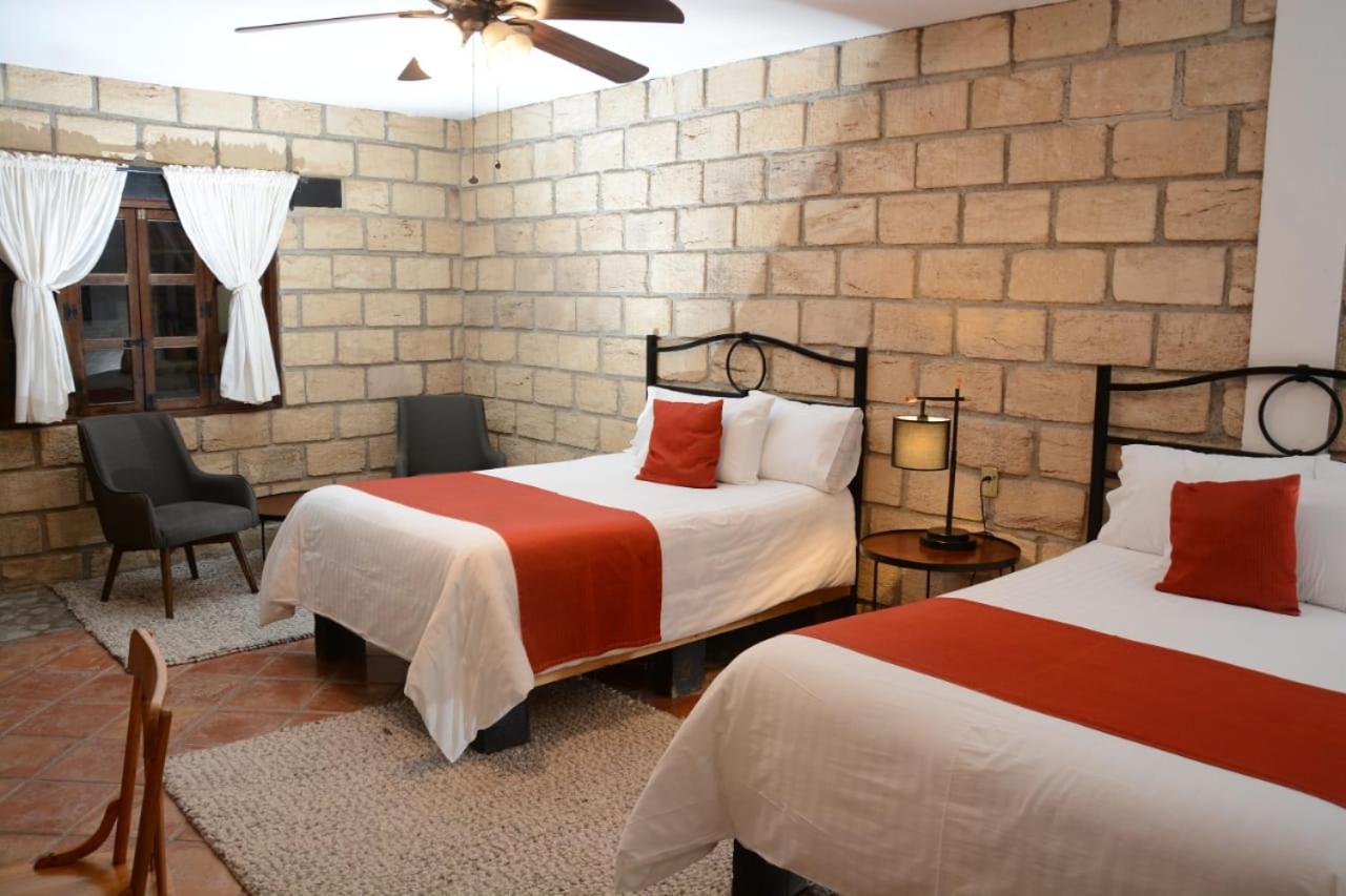 Hotel Mina Real Cedral エクステリア 写真