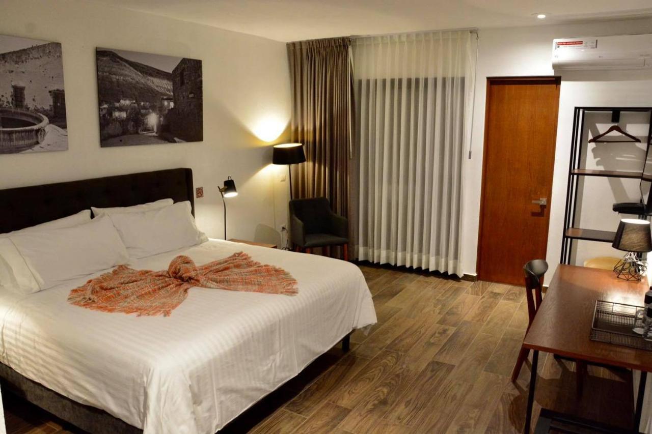 Hotel Mina Real Cedral エクステリア 写真