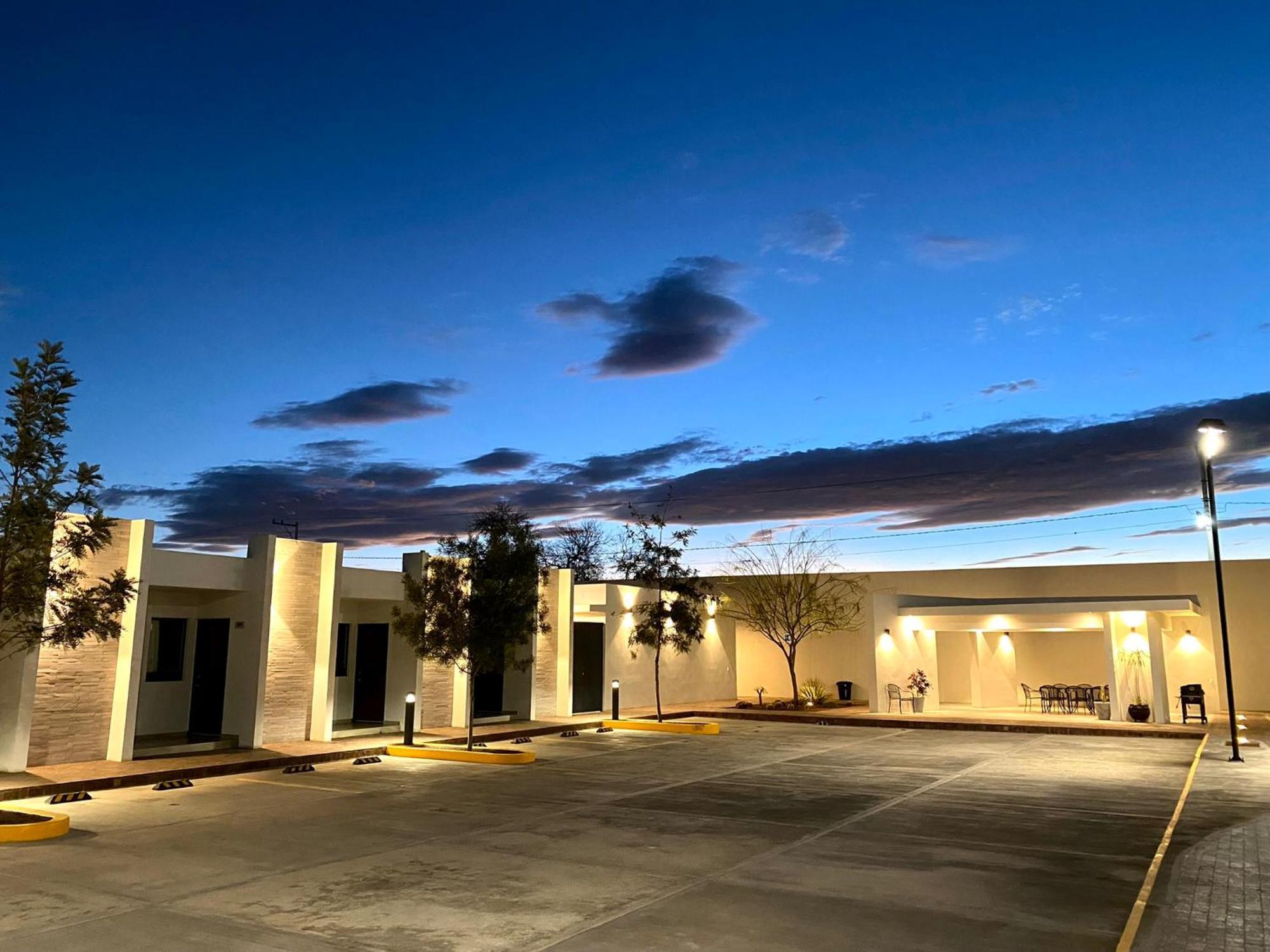 Hotel Mina Real Cedral エクステリア 写真