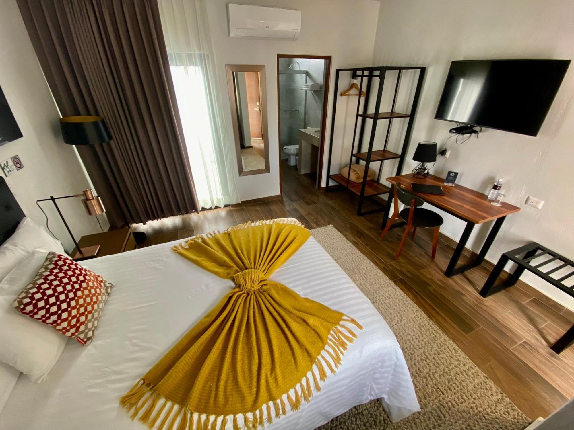 Hotel Mina Real Cedral エクステリア 写真